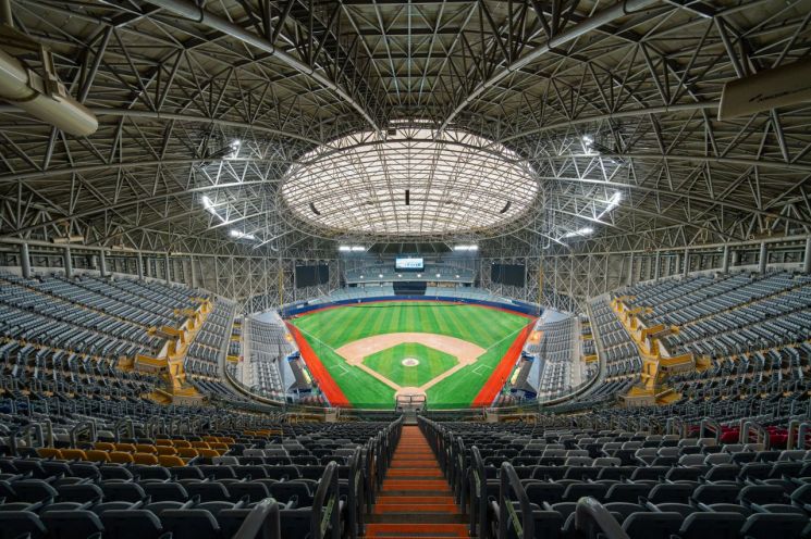 Отреконструированный стадион «Gocheok Sky Dome» в сеульском районе Куро-гу. / Фото: Администрация города Сеула 