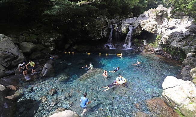 [РК в фотографии] Игра с водой в водопаде Вонан Тоннэко