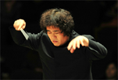 Ли Ён Чиль дирижирует Бетховена в Болгарии