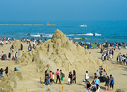Фестиваль песка на пляже Хэундэ