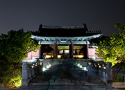 Особенный вечер во дворце Чхангёнгун 