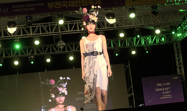 Корейский дизайнер Ли Сан Бон воплотил стиль манхвы в одежде