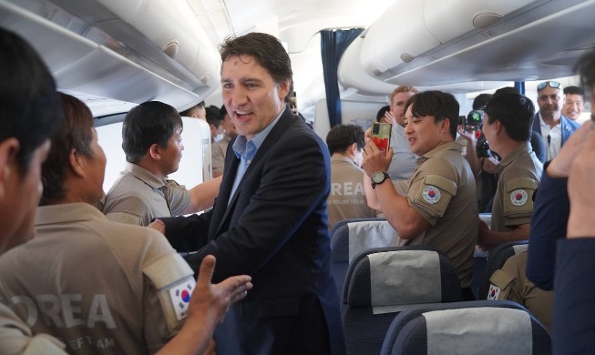 Премьер-министр Канады поблагодарил корейских спасателей за помощь в борьбе с пожарами