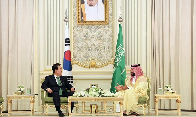 Юн Сок Ёль встретился с наследным принцем Саудовской Аравии