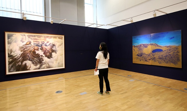 [РК в фотографии] Выставка художников двух Кореей «Обещание»