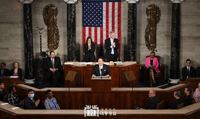 Президент Южной Кореи Юн Сок Ёль выступил перед Конгрессом США