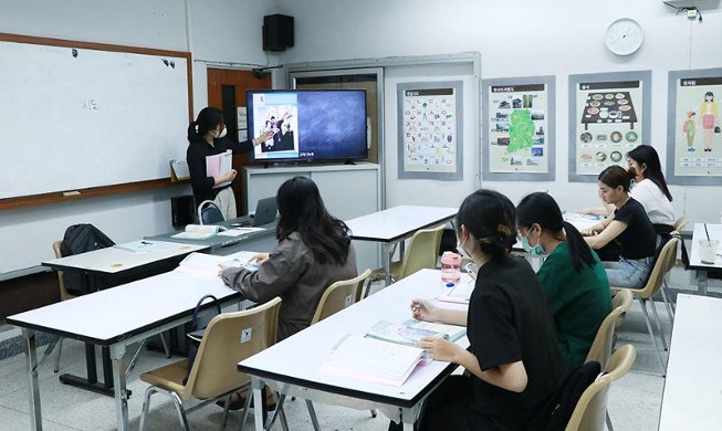 Каждый пятый абитуриент в Таиланде выбирает корейский язык для вступительных экзаменов