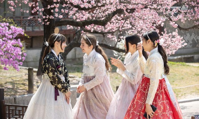 Иностранцы до 18 лет смогут бесплатно посещать главные дворцы Южной Кореи