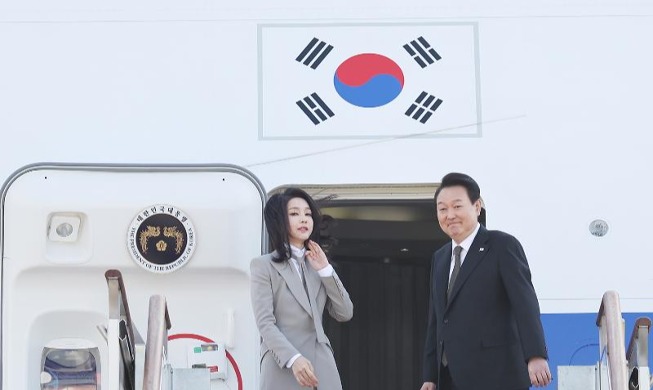Юн Сок Ёль прибыл в Японию для встречи с премьер-министром Фумио ...