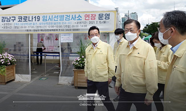 Президент РК поддержал медицинских работников, борющихся с коронавирусом