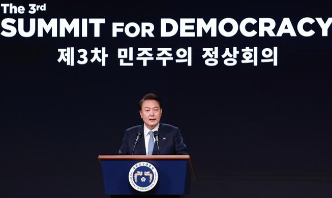 Юн Сок Ёль подчеркнул значимость новых технологий для защиты демократии