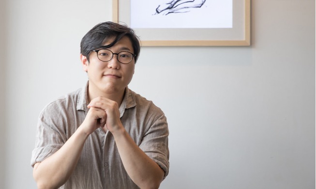 Интервью с корейским реставратором, который представил ханчжи музею Лувр