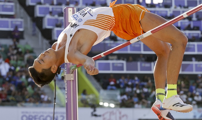 У Сан Хёк завоевал серебро ЧМ по легкой атлетике в прыжках в высоту