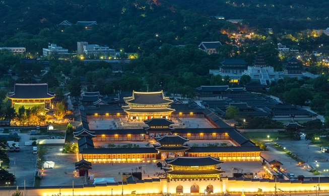 С сегодняшнего дня начинается бронирование вечернего посещения дворца Кёнбоккун