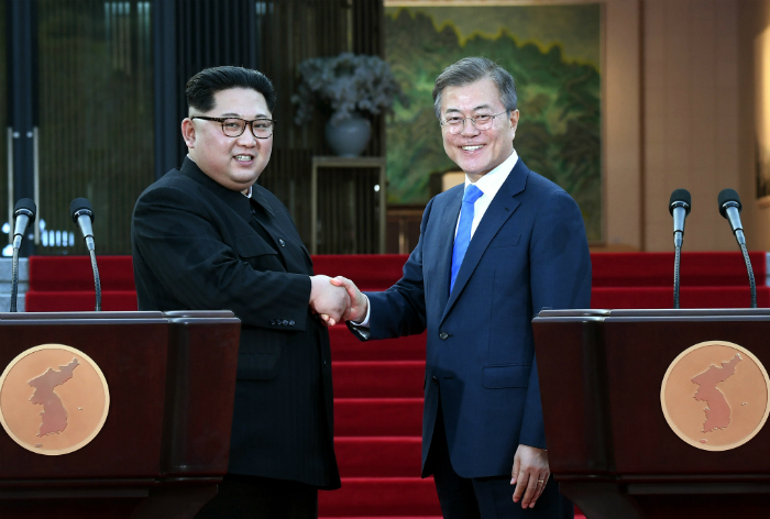 180429_briefing_1.jpg