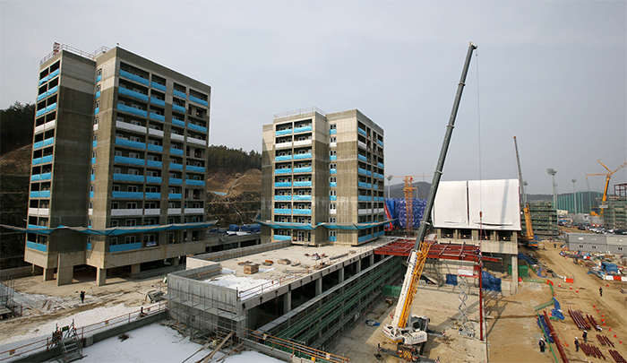 More dormitories are under construction at the Jincheon National Training Center. By 2017, the facility will be able to accommodate 1,115 athletes.