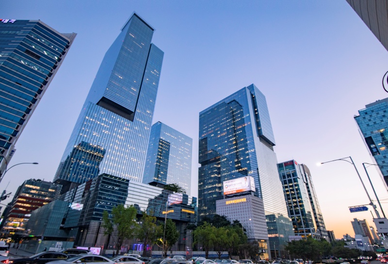 ﻿Международное рейтинговое агентство Standard&Poor's (S&P) сохранило национальный кредитный рейтинг Республики Корея на уровне «AA» со стабильным прогнозом. / Фото: Фонд туризма Сеула 