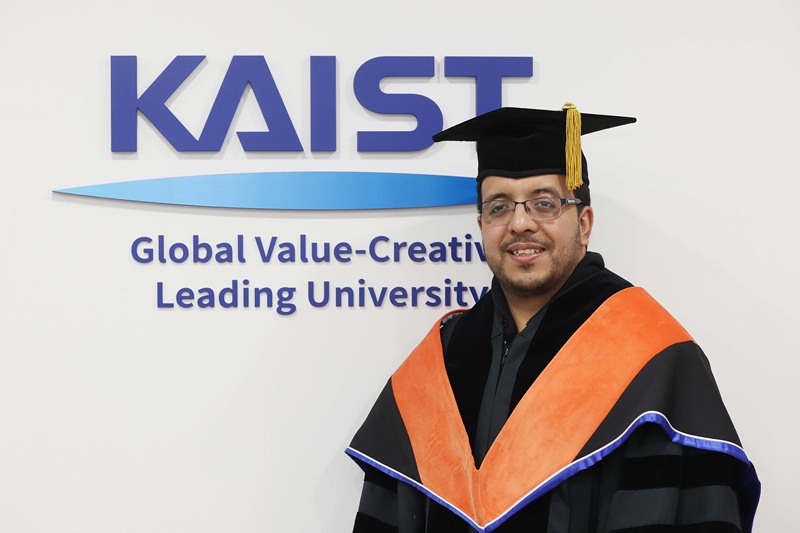 Сайед Шераз Али из Пакистана признан выпускником года ведущего корейского технического вуза KAIST. / Фото: KAIST