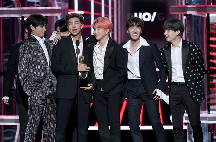 Участники группы BTS снова завоевали престижную награду Billboard Music Awards 2019. Слева Чин, Ви, Чонгук, RM, Чимин, Джей-Хоуп и Сюга. / Фото: Сайт BBMA