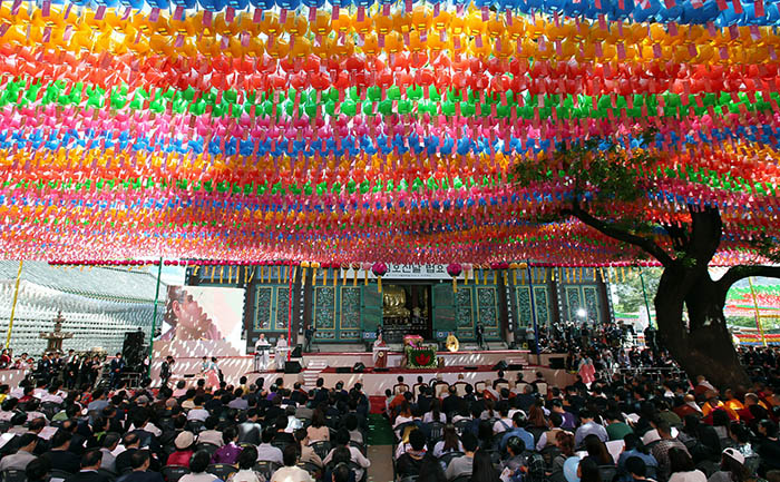 Buddha_Birthday_Ceremony_0514_05.jpg
