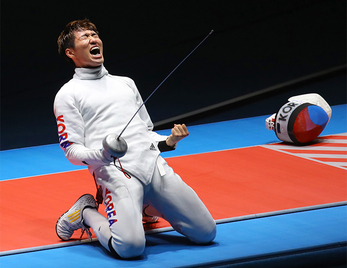 Fencing_Gold_Medal_01.jpg
