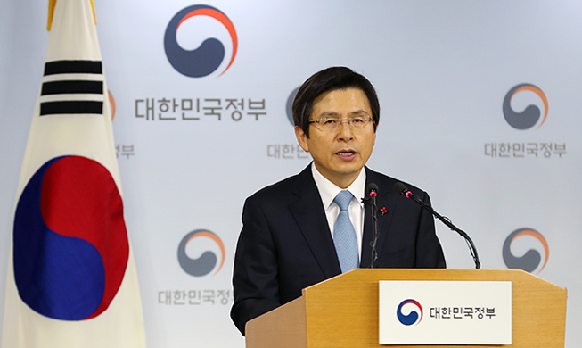 Acting President and Prime Minister Hwang Kyo-ahn delivers a public address at the Government Complex, Seoul on Dec. 9.