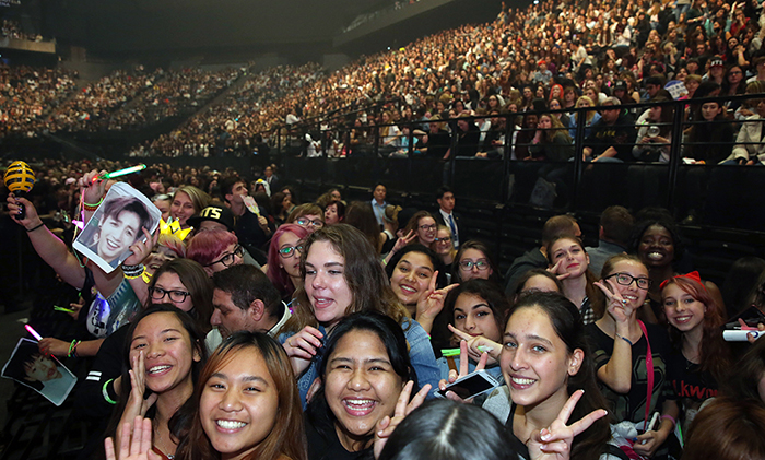 Kcon_paris_2016_part3_03.jpg