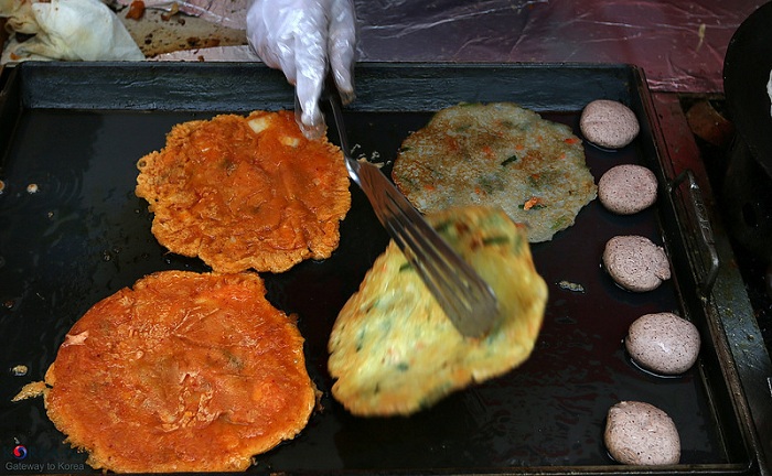 Traditional_Market_Train_Article_100.jpg