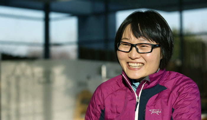 김영미 씨는 ‘산에 대한 얘기를 할 때면 자신도 모르게 신이 난다’며 환하게 웃는다. 