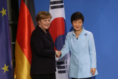 Президент Пак и германский лидер обсуждают сотрудничество