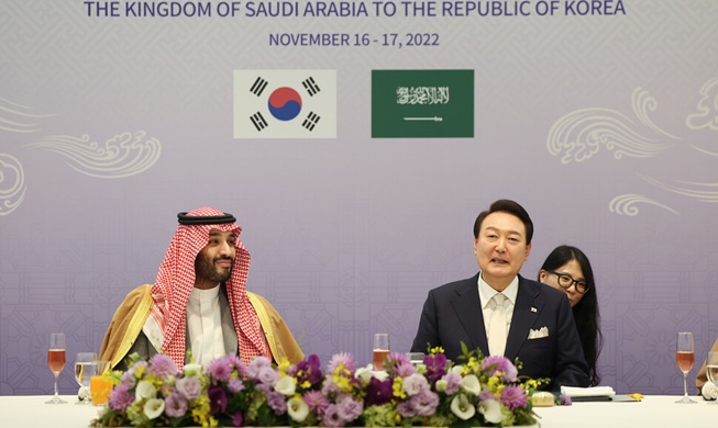 Юн Сок Ёль провел встречу с наследным принцем Саудовской Аравии