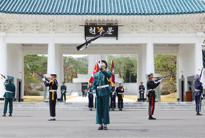 Выступление почетного караула