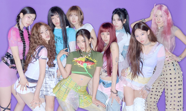 ﻿«Кейпоп-охотницы на демонов», TWICE, ATEEZ и BLACKPINK лидируют в мировых чартах