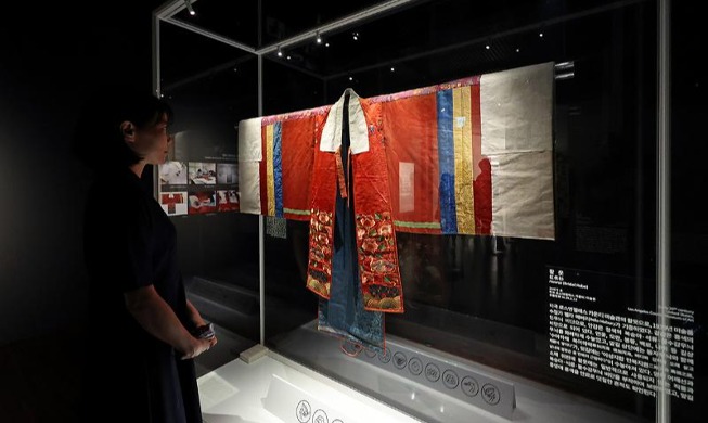 Выставка королевской свадебной одежды династии Чосон