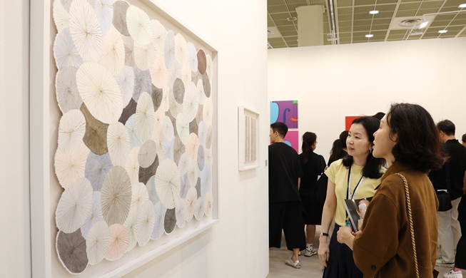 ﻿Праздник искусства в Сеуле: Открытие KIAF и «Frieze Seoul»