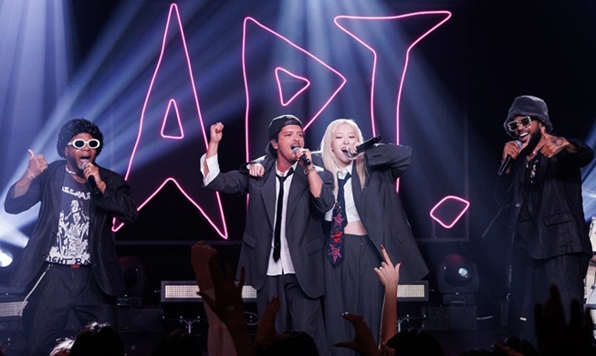 Халлю расширяет границы: от K-POP к литературе, кино и туризму