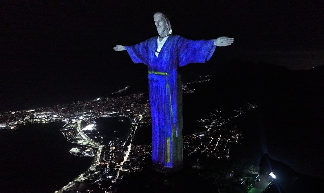 На статую Христа-Искупителя в Бразилии «надели» корейский ханбок