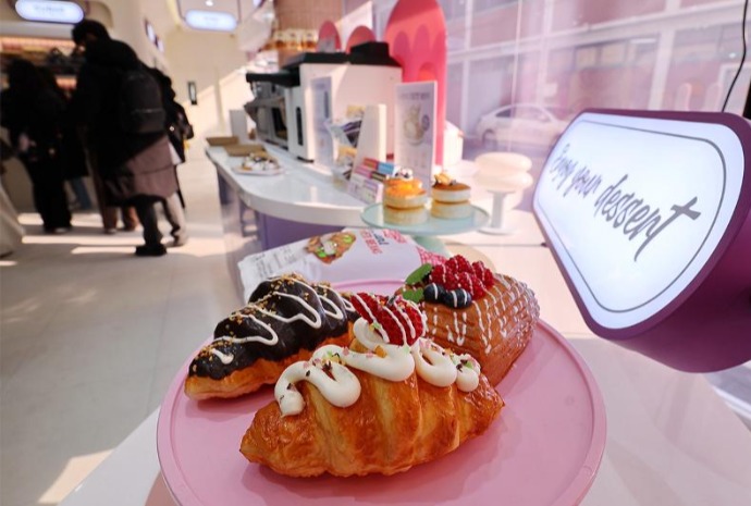 Широкий выбор десертов в К-магазине