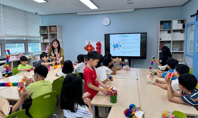 Кёнгидо вводит пособия для иностранных детей без регистрации