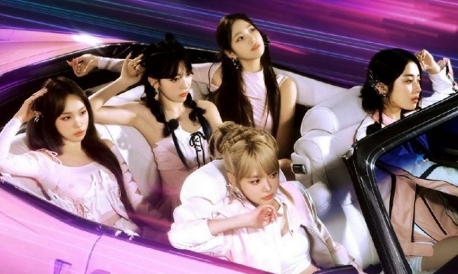 Лидеры среди женских K-POP групп: Кто возглавляет рейтинг репутации этой осенью?