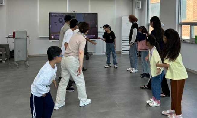 Кимпхо первым в Корее открыл доступ к образованию для детей-иностранцев