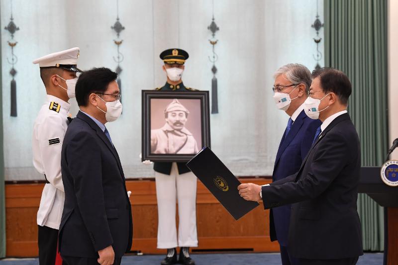 Korea-Kazakhstan summit 2 Hong Beom-do