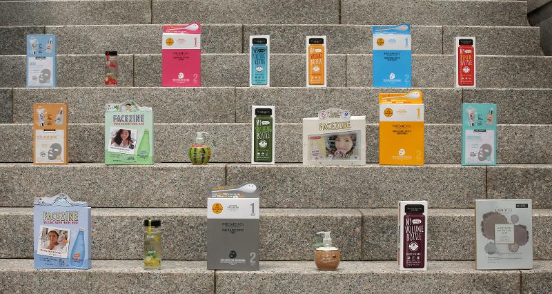 ﻿Экспорт продукции корейских МСП в третьем квартале достиг рекордного показателя в 30,5 млрд долларов. На фото наборы корейских косметических масок. / Фото: Korea.net