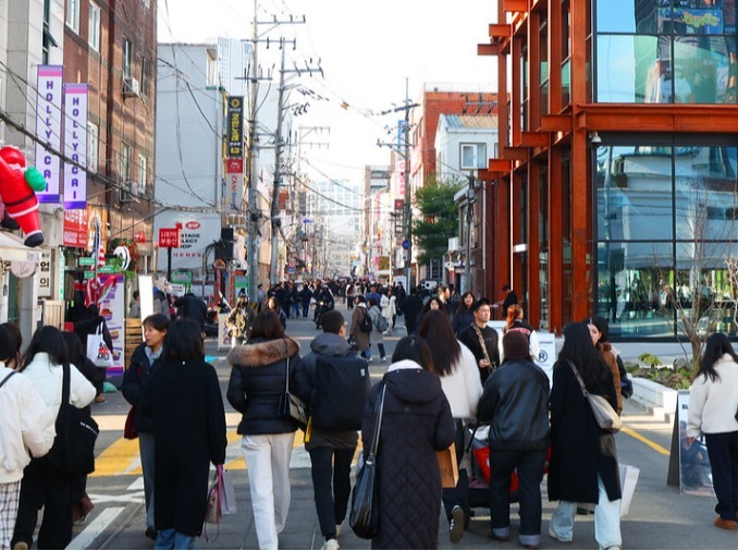 Число иностранных туристов в Корее в этом году превысит рекордные 18,7 млн человек