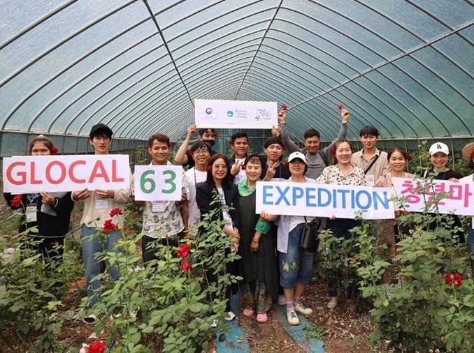 «Glocal Town»: Путешествие по миру без загранпаспорта