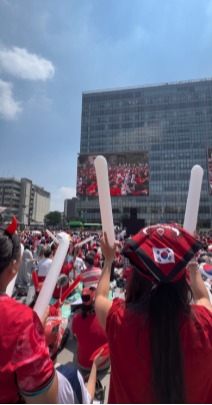 Korea wins FIFA World Cup opener⚽